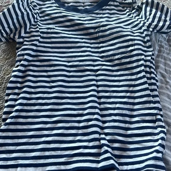 Set of size 4 Carters striped shirts - Picture 2 of 4